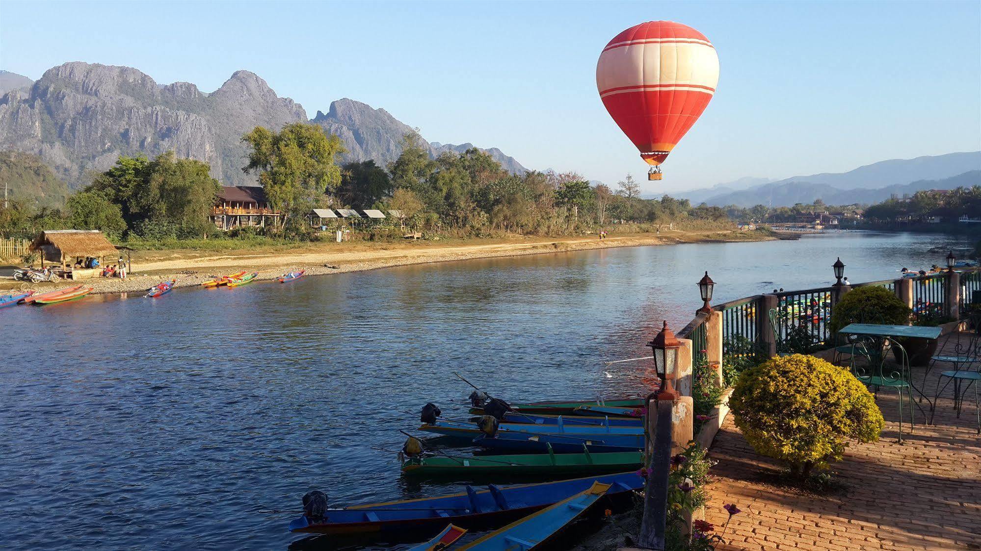 Villa Nam Song Vang Vieng Extérieur photo