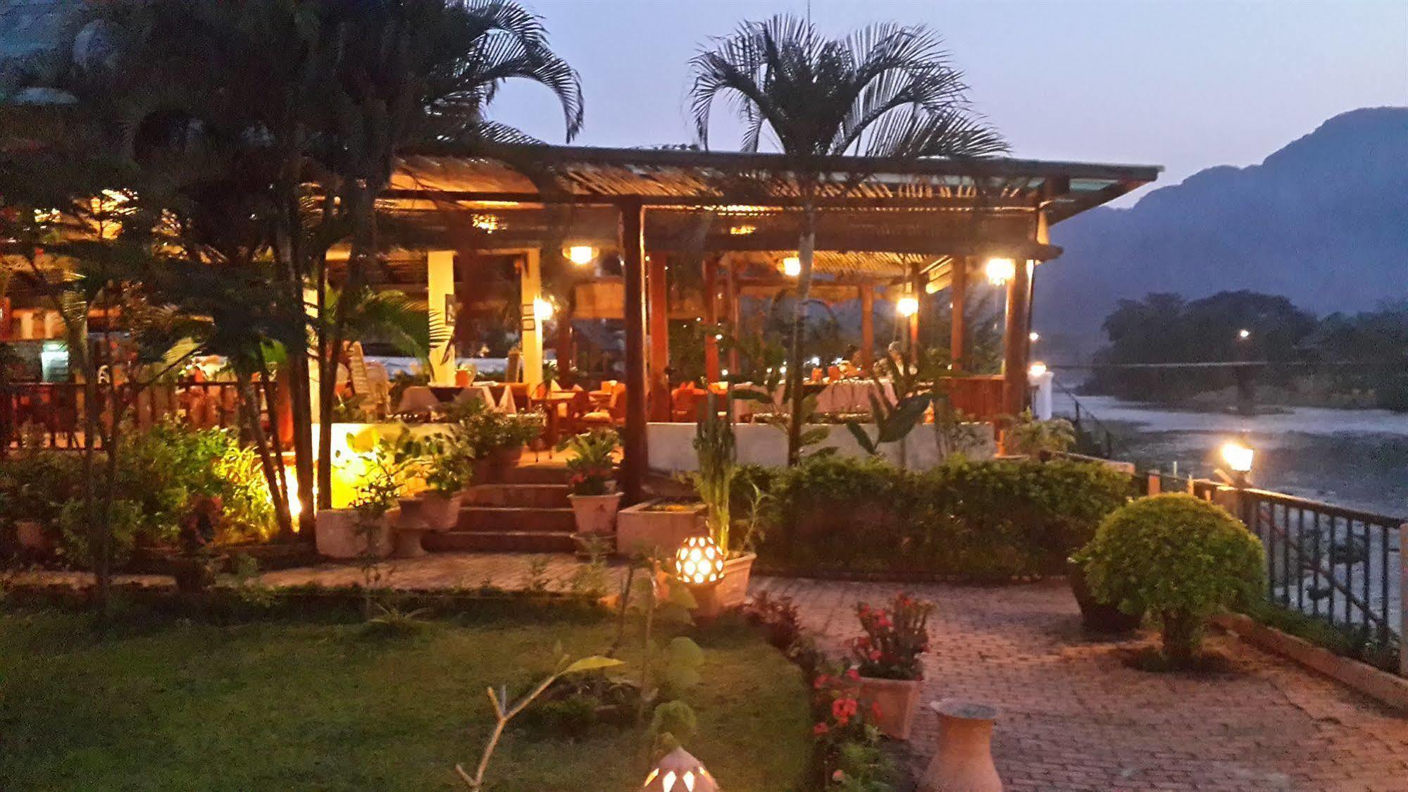 Villa Nam Song Vang Vieng Extérieur photo